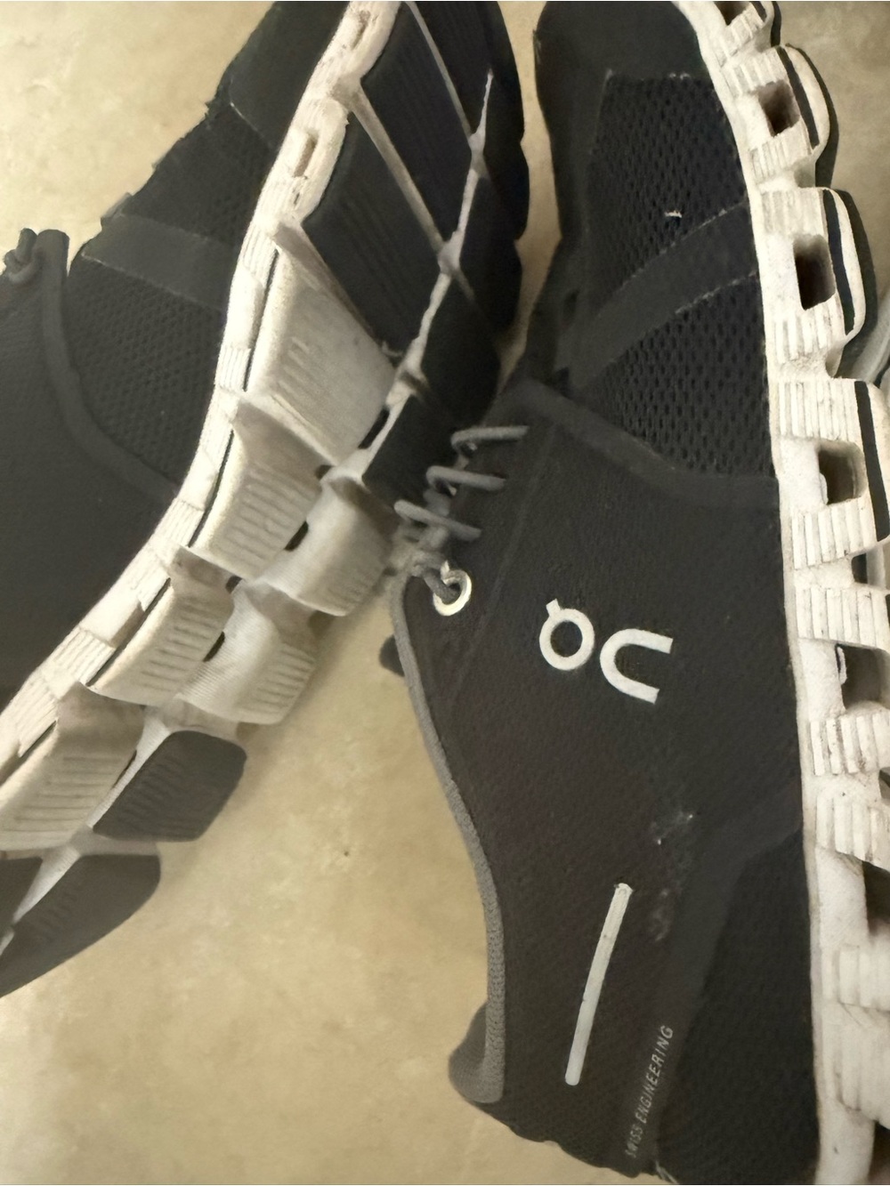 OnCloud women’s  Athletic Shoes - Black & White